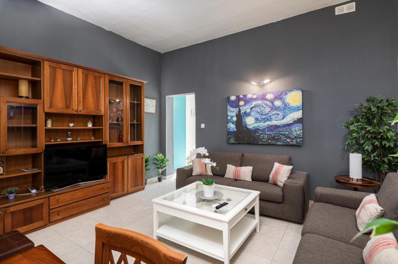1 Bedroom Apartment With Cosy Backyard Close To Valletta 일 푸리아나 외부 사진